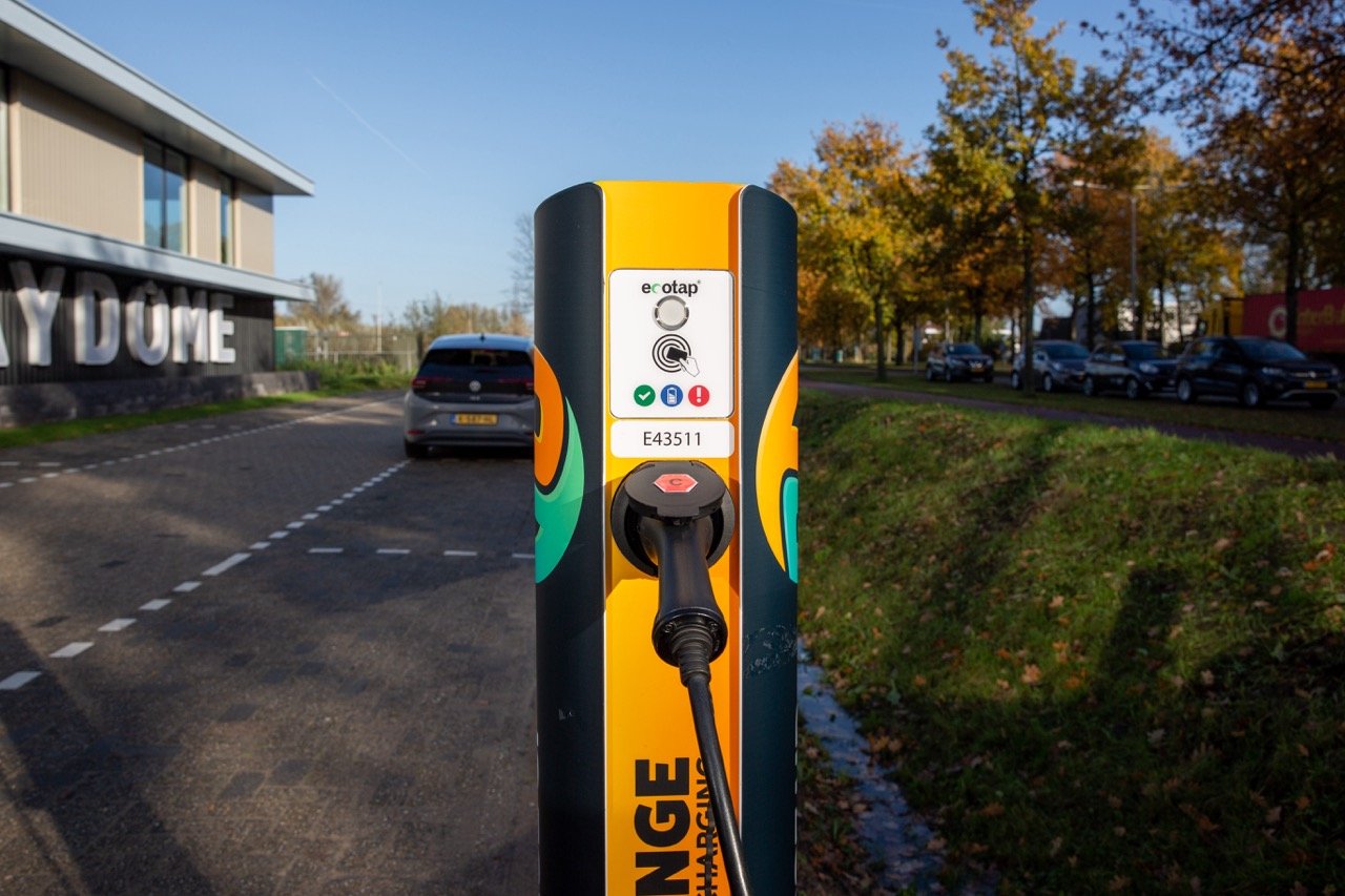 Playdôme Roosendaal laadpalen