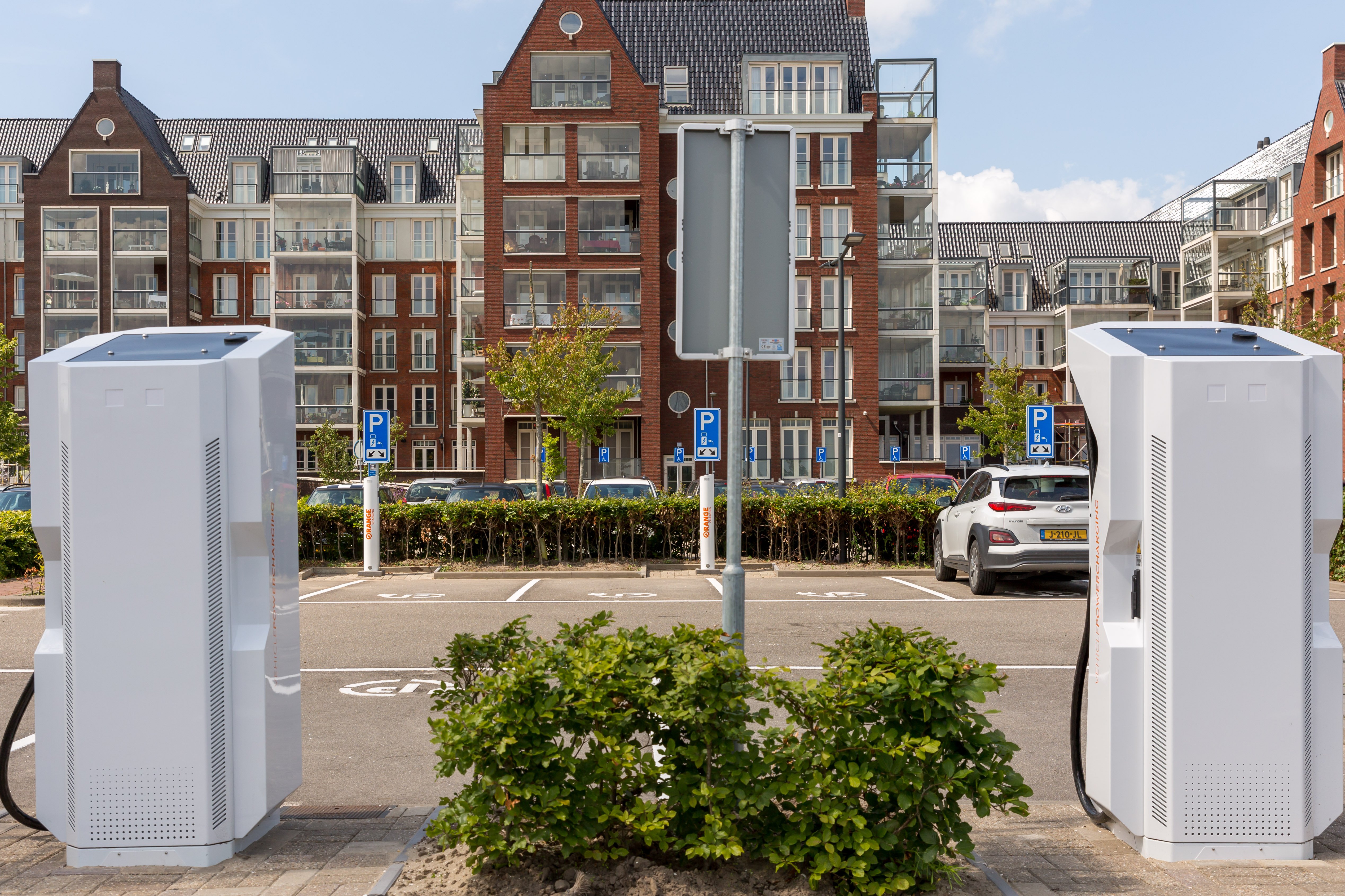 snellaadplein-woonlandschap-deleyhoeve-tilburg-laadpaal-snellader