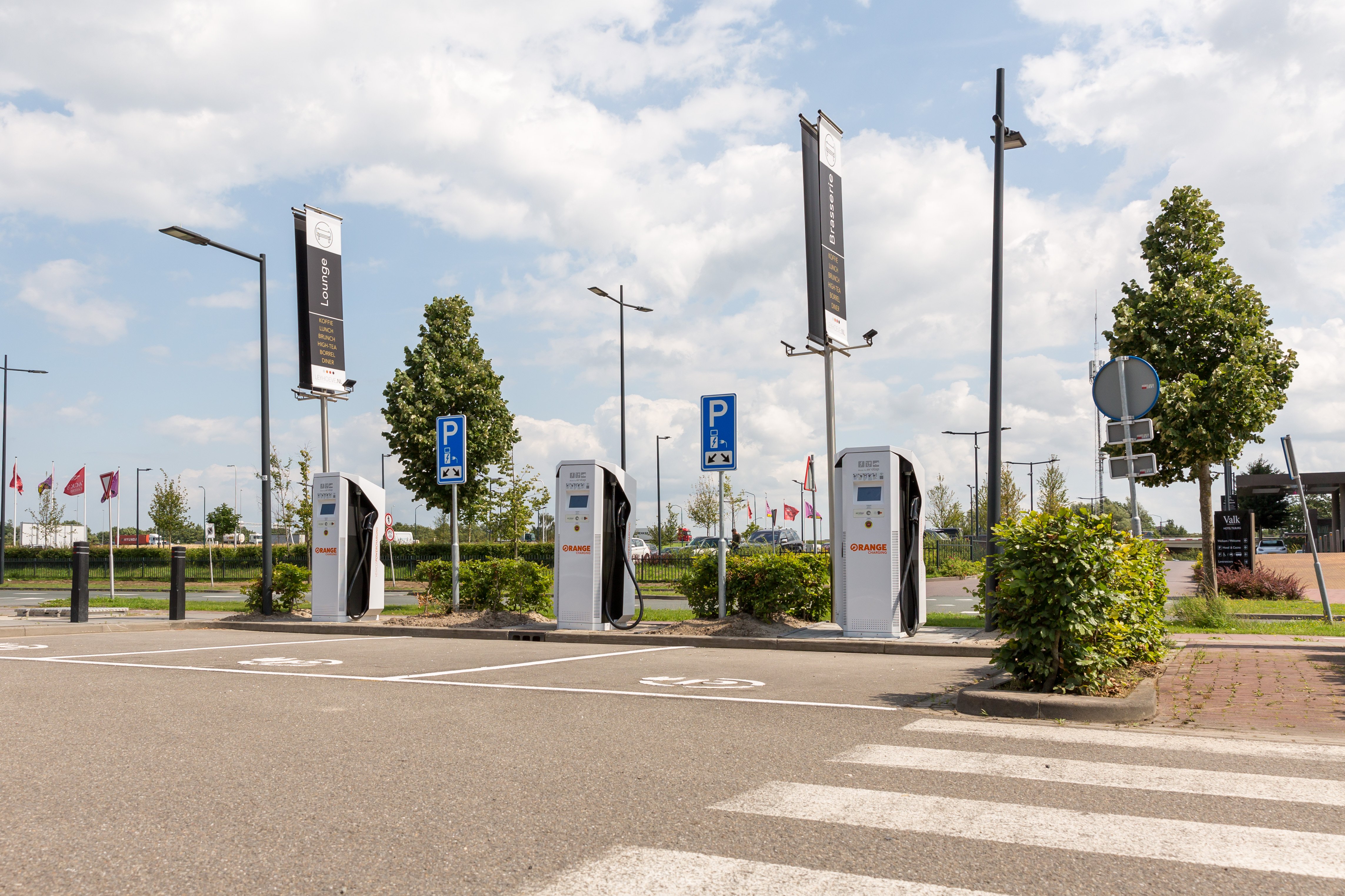 snellaadplein-woonlandschap-deleyhoeve-tilburg-laadpaal-snellader