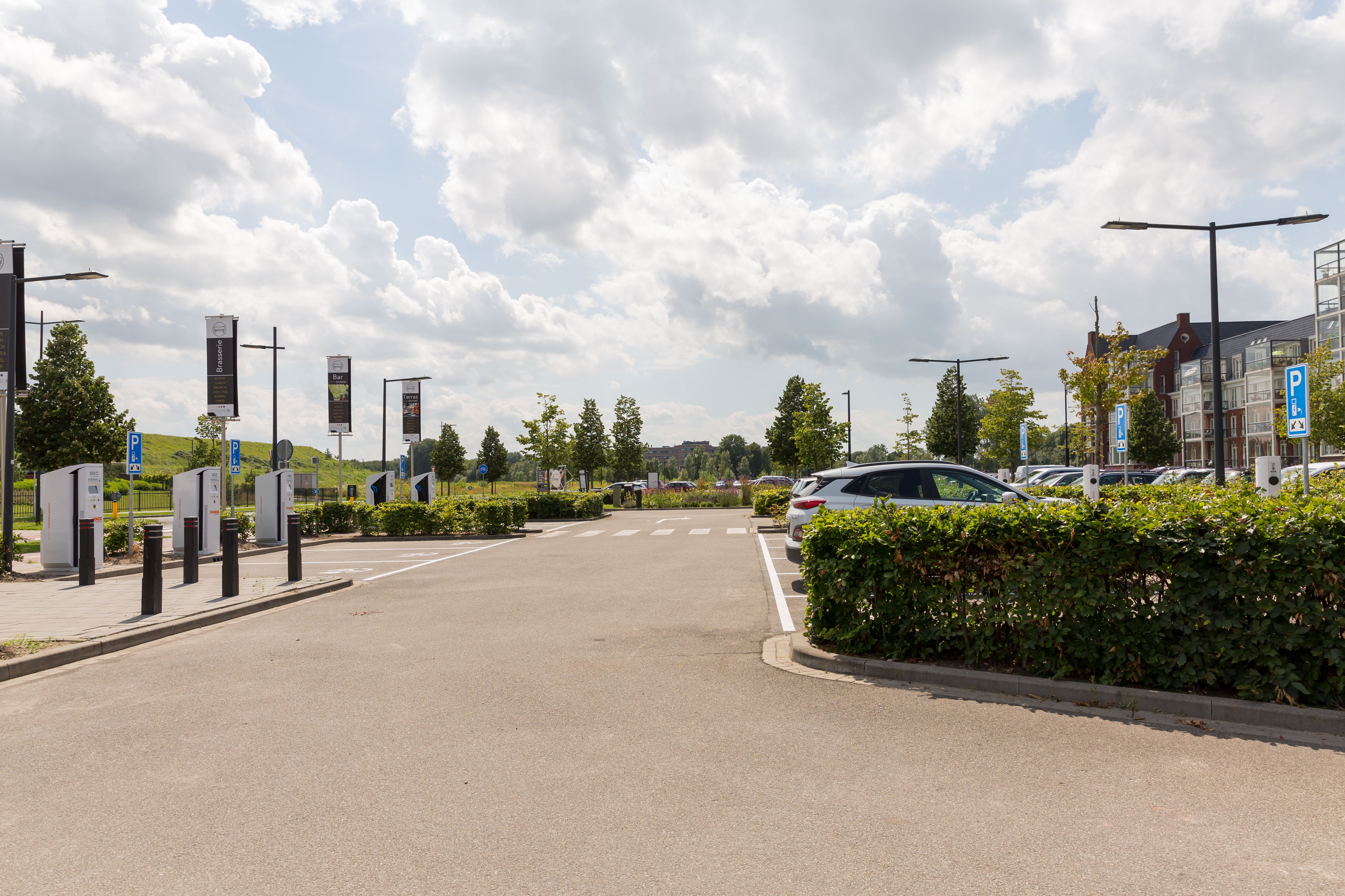 snellaadplein-woonlandschap-deleyhoeve-tilburg-laadpaal-snellader