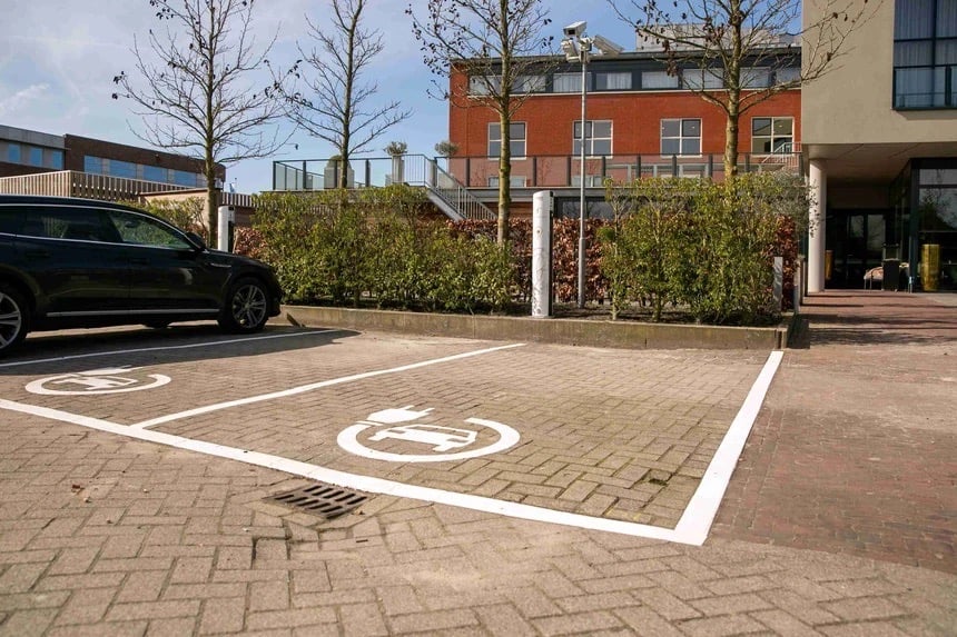 Vd Valk Breda-17 gecomprimeerd groot